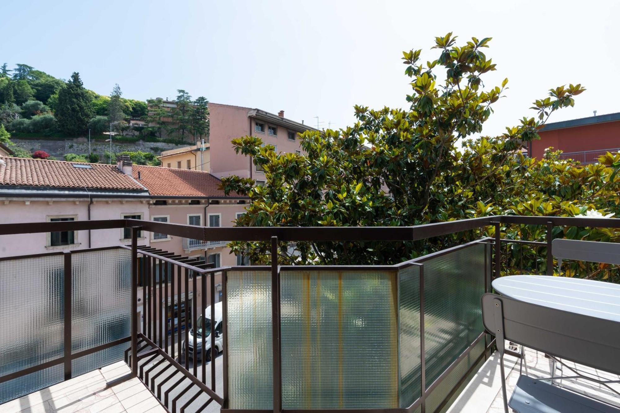Nino Bixio Apartment Verona Esterno foto